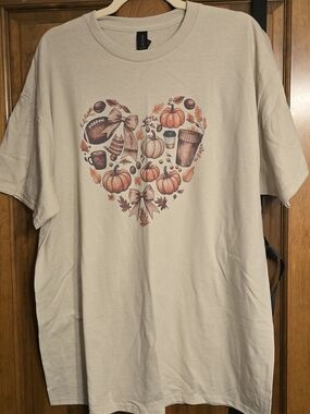 Women's Beige Short Sleeve Tee with Autumn Heart Graphic